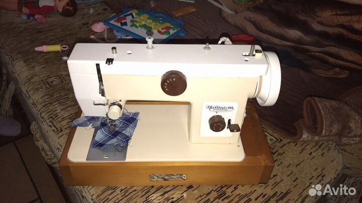 Швейная машина Чайка 134