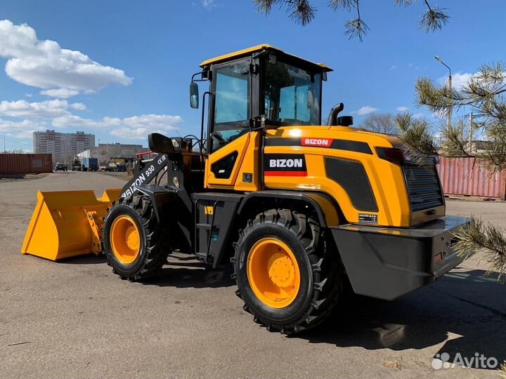 Фронтальный погрузчик BIZON 932, 2023