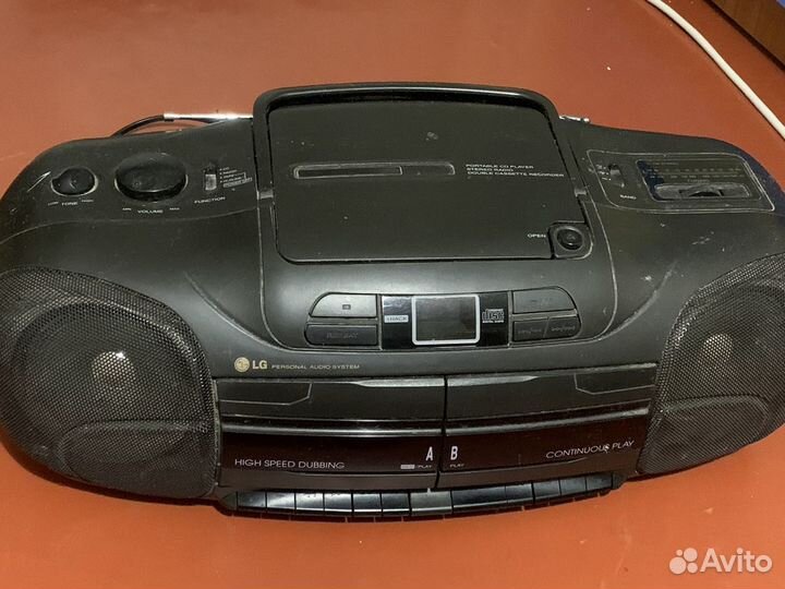 Музыкальный центр