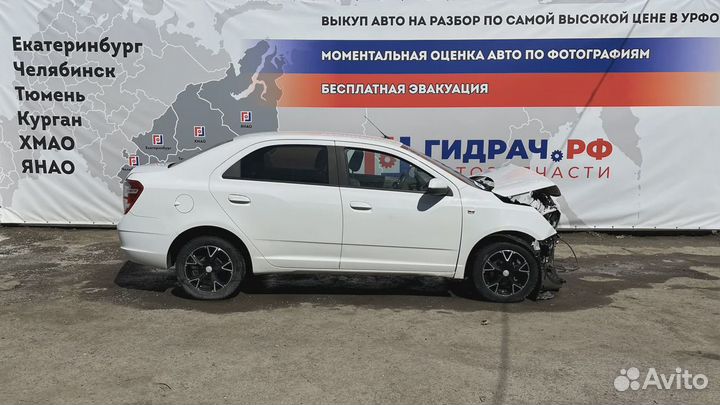 Рамка магнитолы Chevrolet Cobalt (T250) 52049188