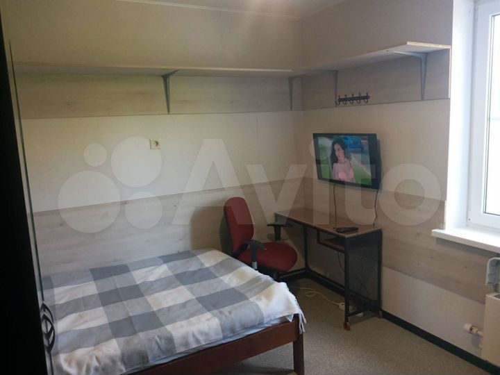 Комната 10 м² в 3-к., 3/17 эт.