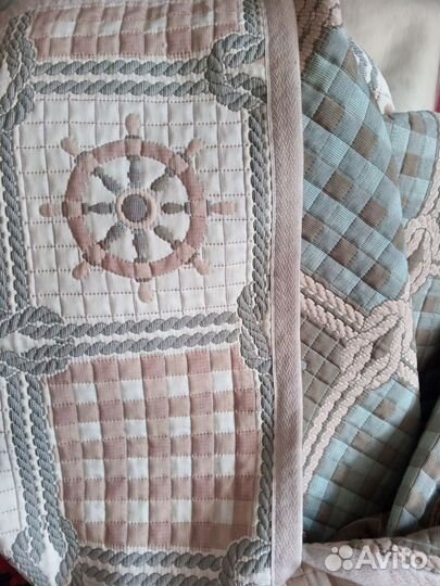 Покрывало на кровать Togas