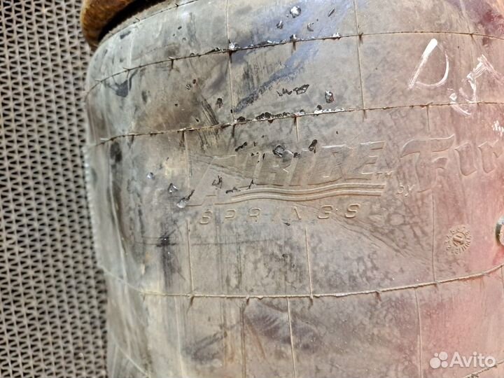 Подушка пневмоподвески задняя