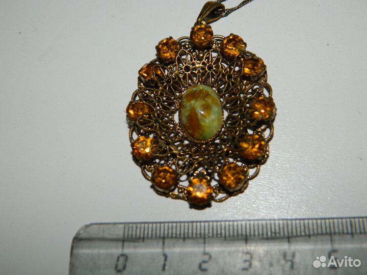 Винтаж - ретро - бижутерия - подвеска на цепочке