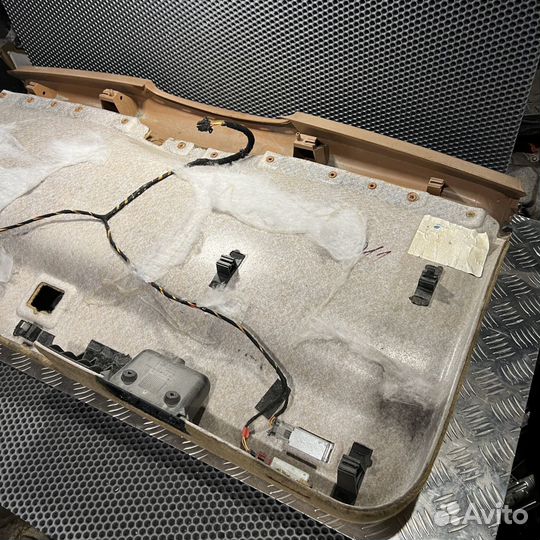 Обшивка двери багажника Porsche Cayenne