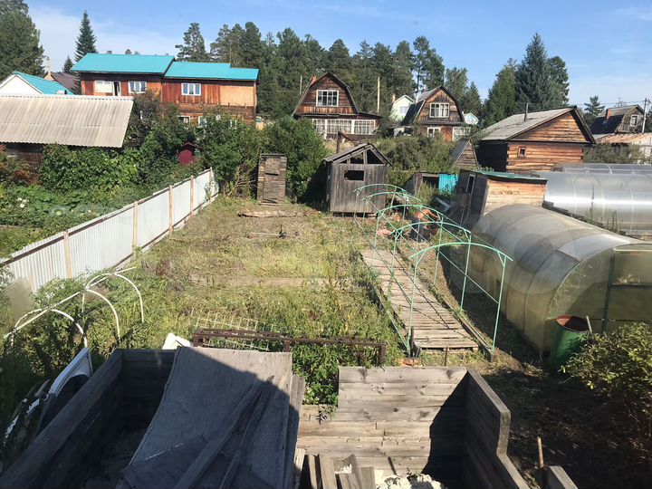 Дом 28,4 м² на участке 10 сот.