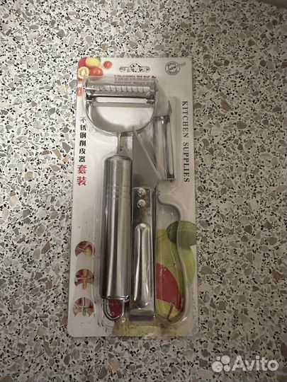 Набор для кухни. Овощечистка