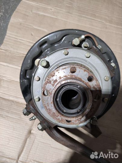 Кулак поворотный лев/прав УАЗ 469 с тормозами