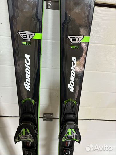 Горные лыжи