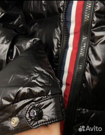 Пуховик moncler глянцевый