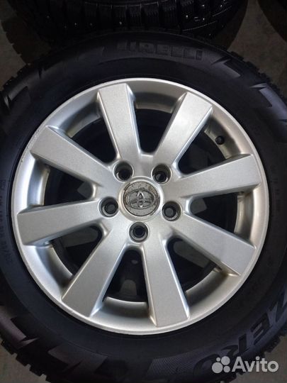 Зимние колёса Toyota 215/60/16 Pirelli