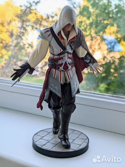 Assassin s creed фигурка