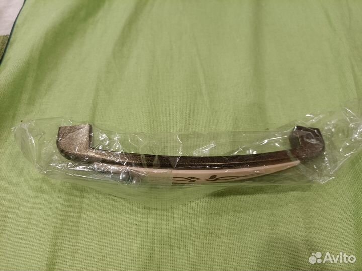 Продаю ручки для мебели