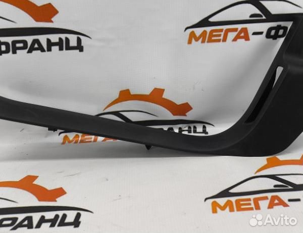 Накладка на порог салона передняя левая Peugeot