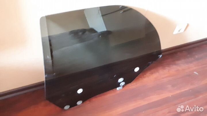 Стекло на заднюю левую дверь Subaru Impreza GG3