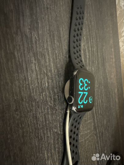 Часы apple watch se 44mm