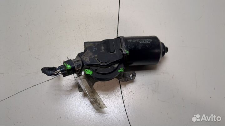 Двигатель стеклоочистителя передний Toyota Corolla