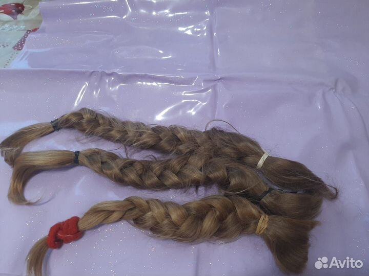 Натуральные русые волосы