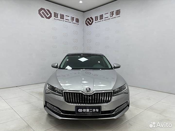 Skoda Superb 2.0 AMT, 2021, 33 000 км