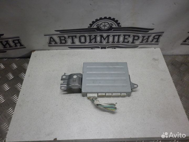 Электронный блок Toyota Sienna 2 86104-45010