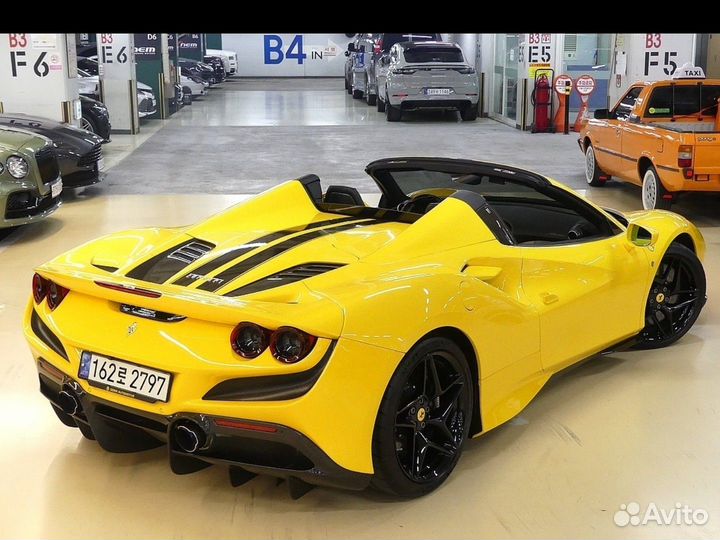 Ferrari F8 Spider 3.9 AMT, 2021, 5 900 км