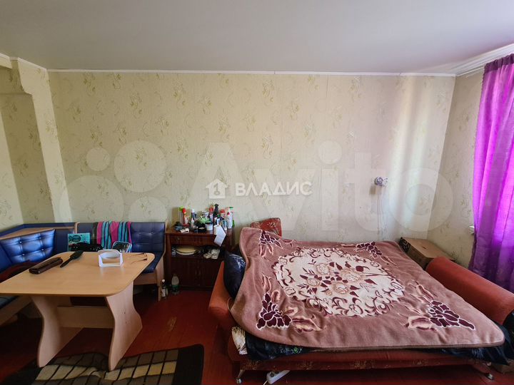 Комната 19 м² в 4-к., 4/4 эт.