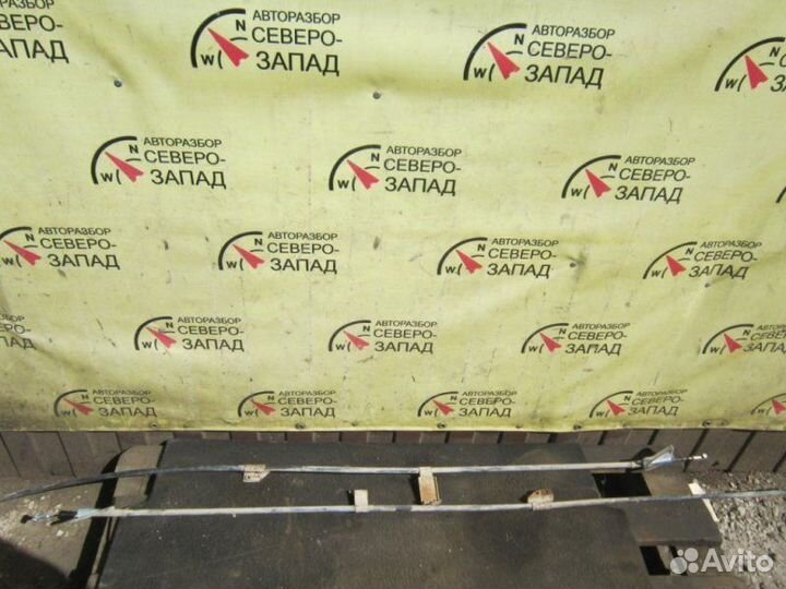 Тросик ручника правый Nissan Almera N16 QG15