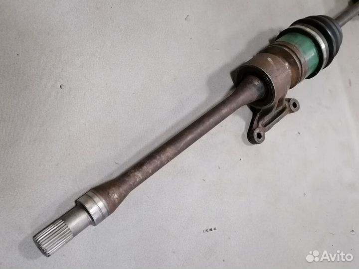 Привод передний левый Mitsubishi Mirage 1991