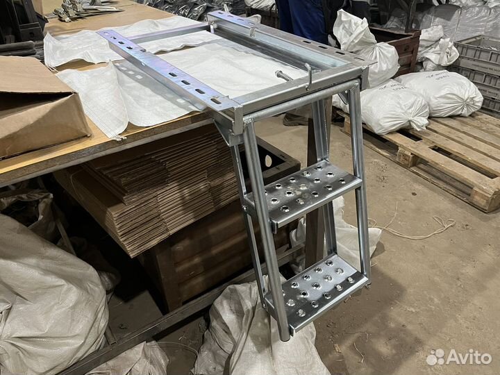 Лестница для фургонов выдвижная 1ст