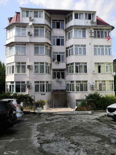 3-к. квартира, 80,8 м², 1/7 эт.