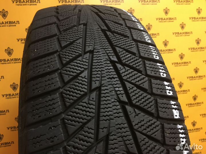 Hankook Winter I'Cept IZ2 215/60 R17