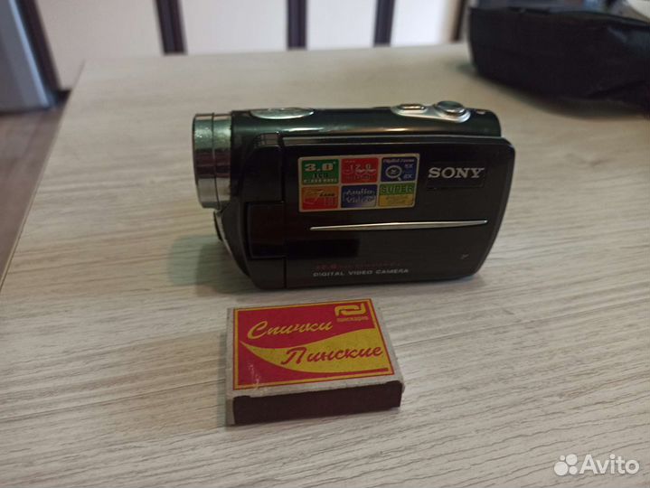Видеокамера Sony ddv-v9