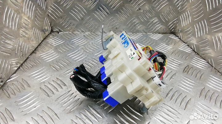 Блок предохранителей Renault Koleos