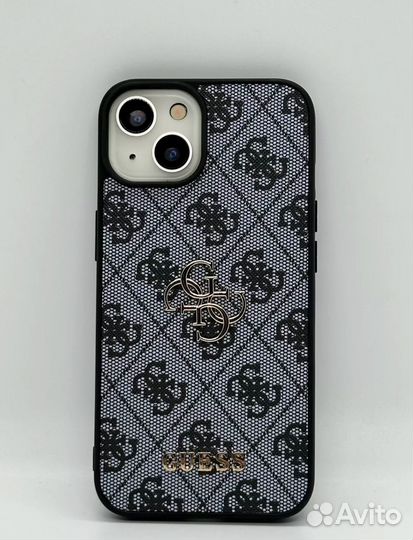 Чехол на iPhone 15 Guess