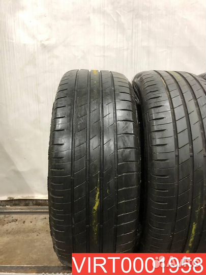 Goodyear EfficientGrip Performance 215/55 R17 94V