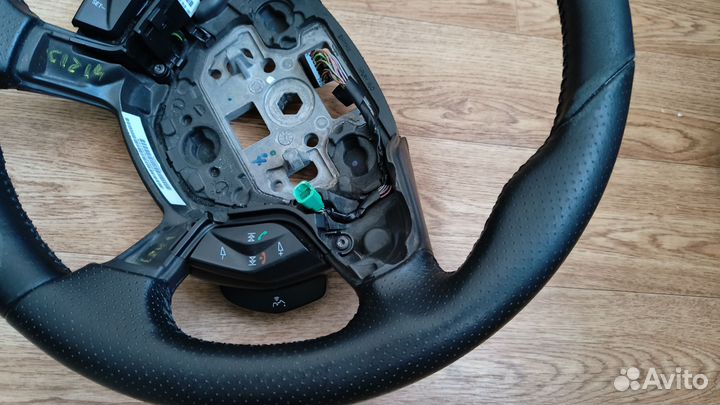 Руль Форд Фокус 3 ST круиз-контроль и мульмедиа