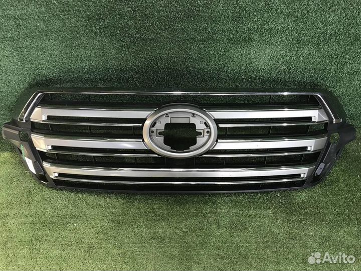 Решетка радиатора Toyota Land Cruiser 200 (2015-20