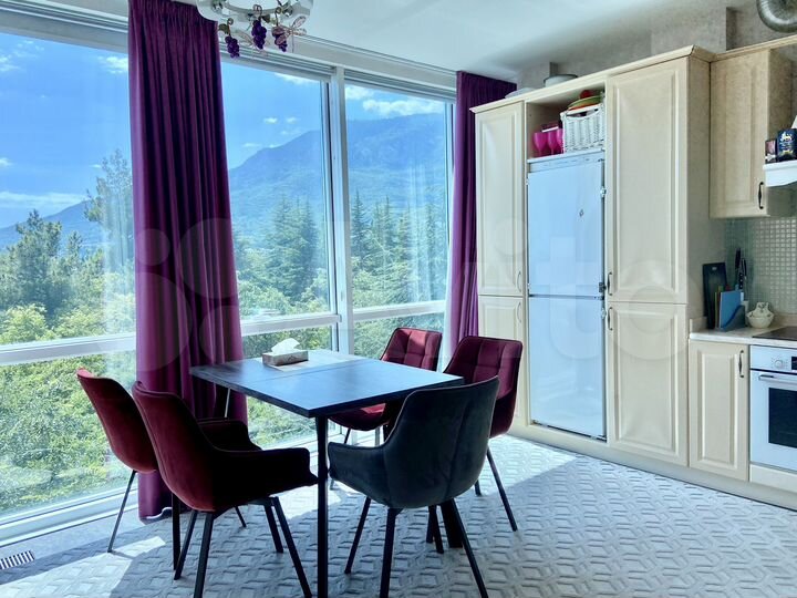 4-к. квартира, 118 м², 5/10 эт.