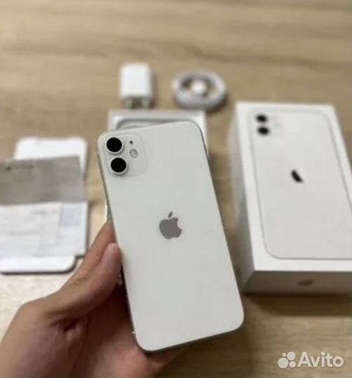 iPhone 11, 128 ГБ