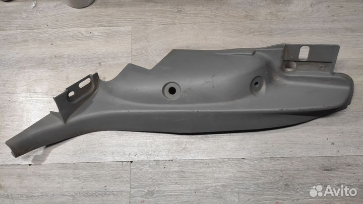 Обшивка стойки задняя левая Skoda Octavia тур