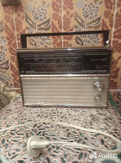 Радио приёмник вэф-202