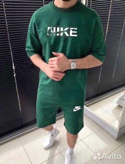 Спортивный костюм Nike (Футболка+шорты)