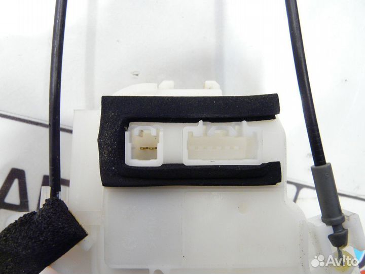 Замок двери задней левой Subaru Outback BRF EZ36