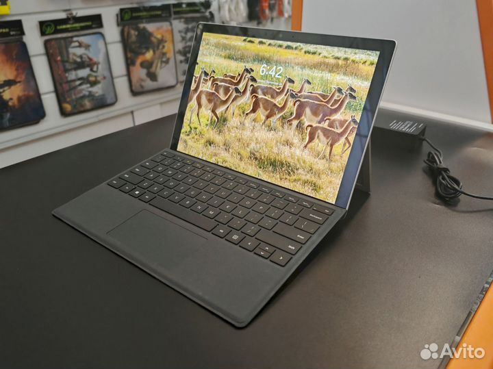 Microsoft surface pro 6\i5\8+256\идеальное состоян