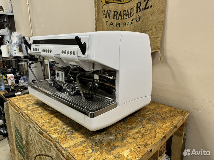 Кофемашина Nuova Simonelli Aurelia 2 GR