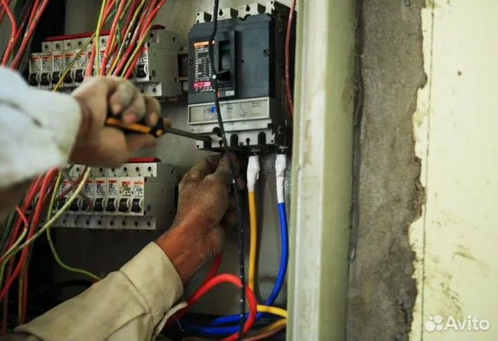 Мастер на час Электрик Сантехник Сборка мебели