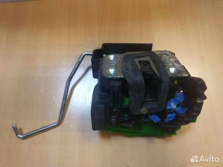 Замок двери прав. зад. Hyundai Solaris