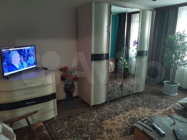 2-к. квартира, 48 м², 3/3 эт.