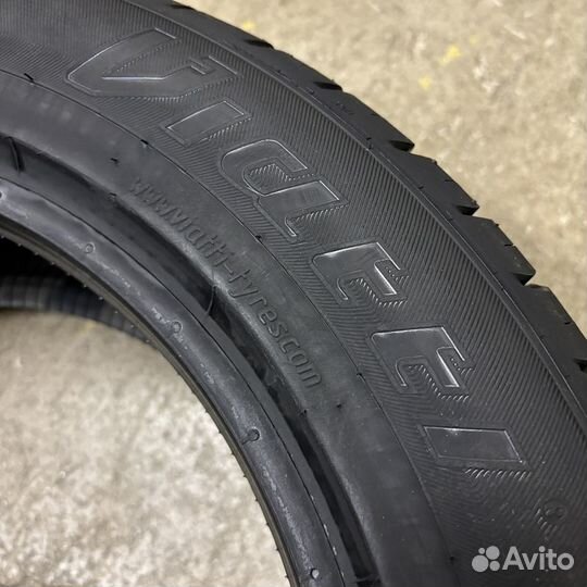 Viatti Strada Asimmetrico V-130 205/50 R17 89