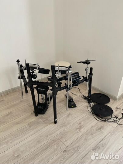 Электрон.кевларовая ударная установка roland td4